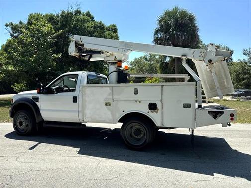 2008 Ford F-450 2WD Reg Cab 141'' WB 60'' CA XLT