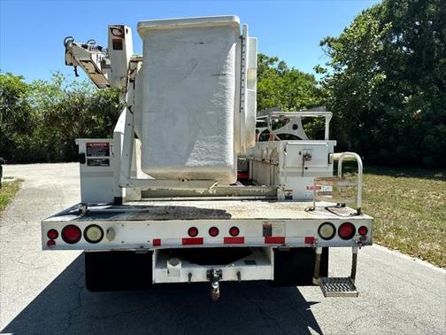 2008 Ford F-450 2WD Reg Cab 141'' WB 60'' CA XLT