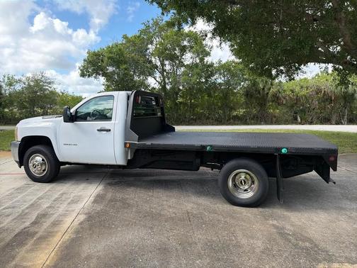 Summit White 2011 Chevrolet Silverado 3500 H/D