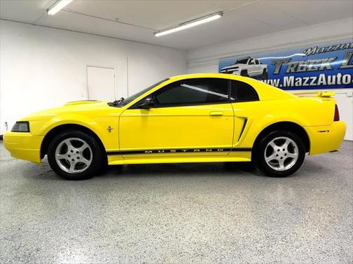 2002 Ford Mustang Base