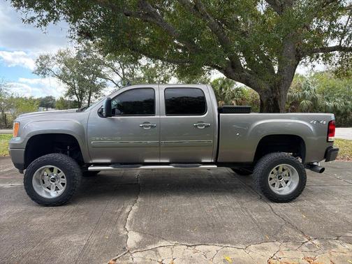 2012 GMC Sierra 2500 Denali