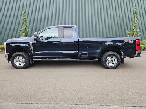 2023 Ford F-250 XLT