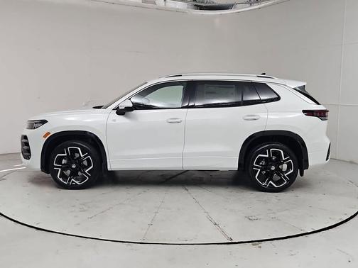 opal white pearl 2026 Volkswagen Tiguan 2.0T SEL R-Line 4MOTION