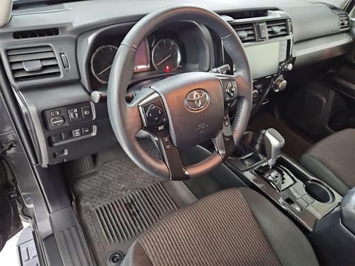 2022 Toyota 4Runner TRD Off Road