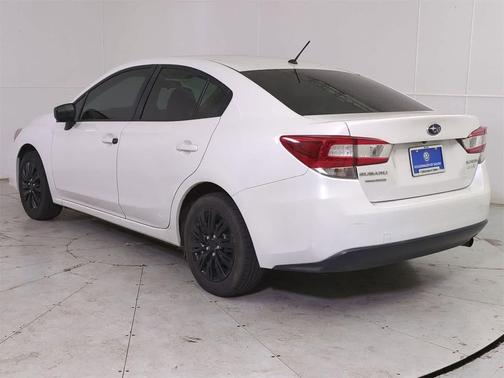 2017 Subaru Impreza 2.0i
