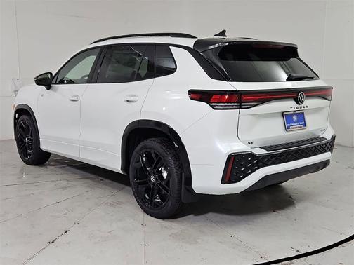 2025 Volkswagen Tiguan 2.0T SE R-Line Black 4MOTION