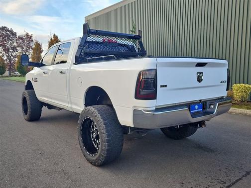 2018 RAM 2500 SLT Crew Cab 4x4 6'4' Box