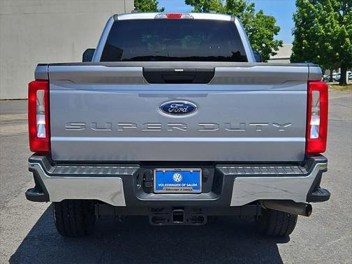 2023 Ford F-350 XLT
