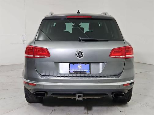 2017 Volkswagen Touareg V6 Executive