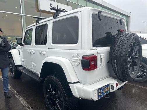 2021 Jeep Wrangler Unlimited Sahara