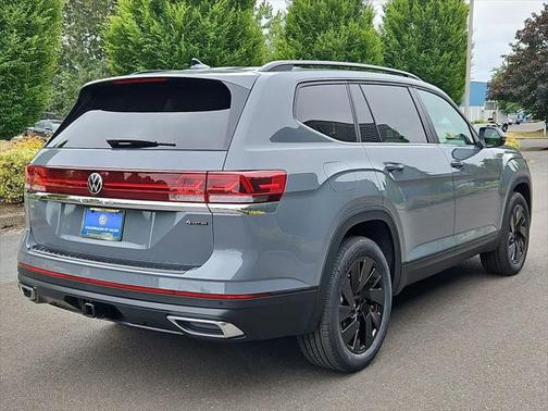 2025 Volkswagen Atlas 2.0T SE w/Technology 4MOTION