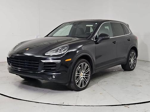 Jet Black Metallic 2018 Porsche Cayenne S