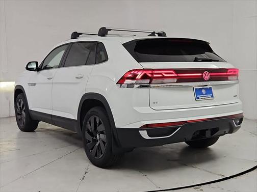 2025 Volkswagen Atlas Cross Sport 2.0T SE w/Technology 4MOTION