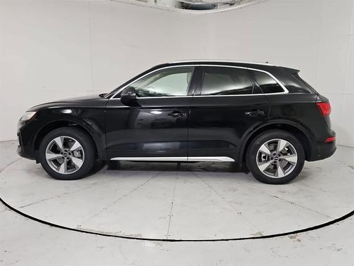 2022 Audi Q5 40 Premium Plus