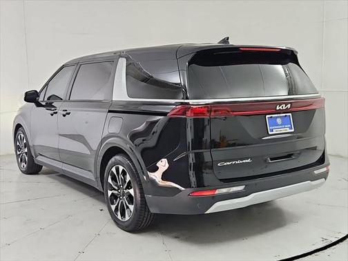 2022 Kia Carnival EX