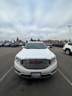 2017 GMC Acadia Denali