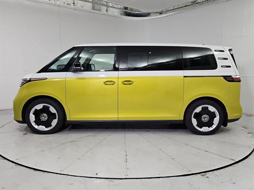 2025 Volkswagen ID. Buzz Pro S Plus with 4MOTION