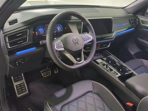 2026 Volkswagen Atlas Cross Sport 2.0T SEL Premium