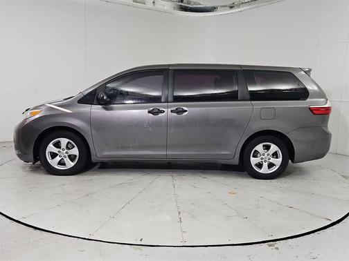 2016 Toyota Sienna L
