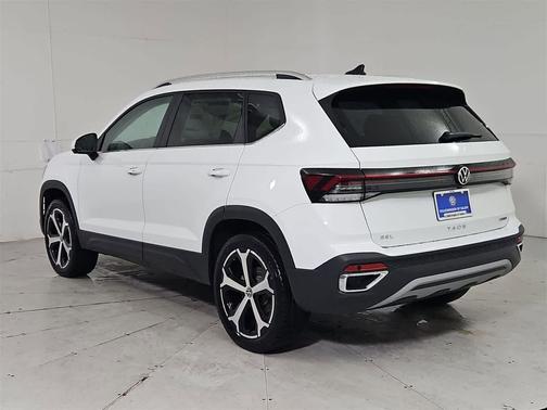 2026 Volkswagen Taos SEL