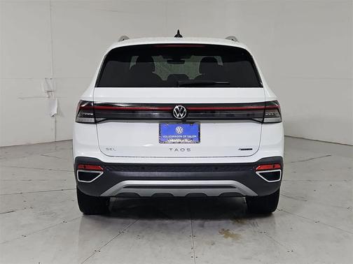 2026 Volkswagen Taos SEL