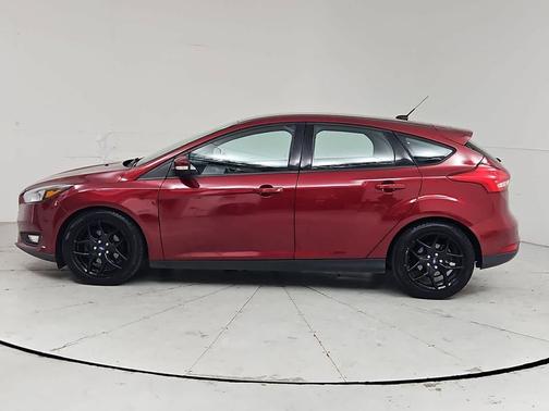 Ruby Red Metallic Tinted Clearcoat 2016 Ford Focus SE