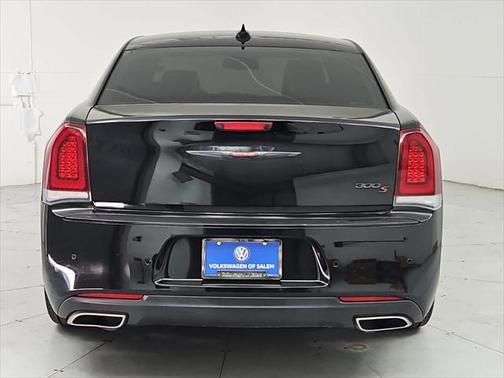 2021 Chrysler 300 S