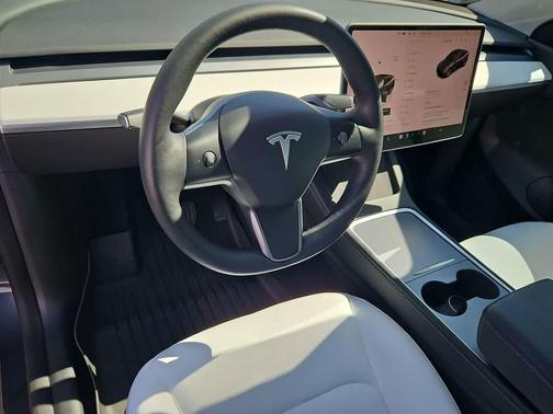 Gray 2022 Tesla Model Y Long Range Dual Motor All-Wheel Drive