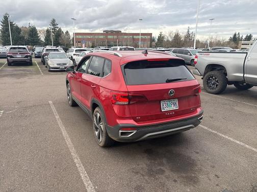 2024 Volkswagen Taos 1.5T SE