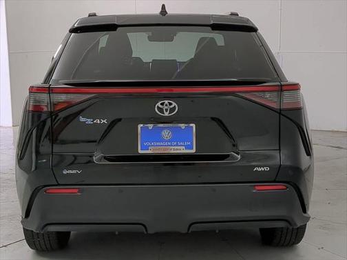 2024 Toyota bZ4X XLE