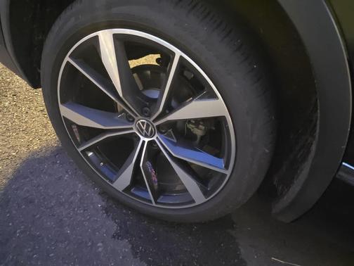 2024 Volkswagen Tiguan 2.0T SEL R-Line 4MOTION