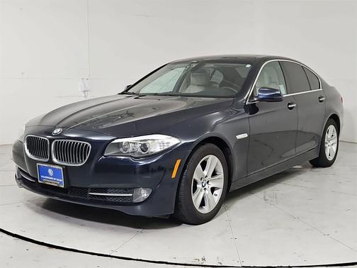 2011 BMW 528 528i