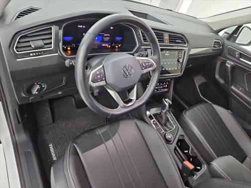 2024 Volkswagen Tiguan 2.0T SE 4MOTION