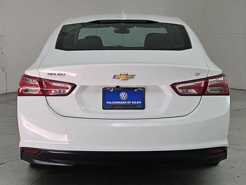 2021 Chevrolet Malibu FWD LT