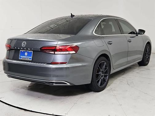 2022 Volkswagen Passat 2.0T SE
