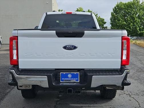 2023 Ford F-350 XLT