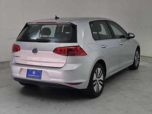 2016 Volkswagen e-Golf SE