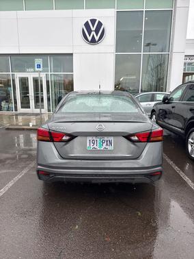 2022 Nissan Altima S FWD