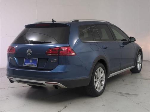 2017 Volkswagen Golf Alltrack TSI SE