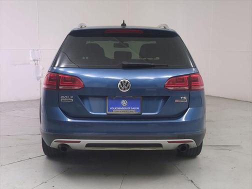 2017 Volkswagen Golf Alltrack TSI SE