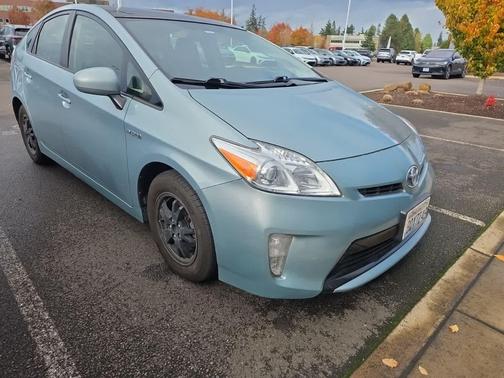 2014 Toyota Prius Three