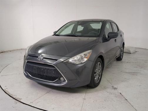 2019 Toyota Yaris Sedan LE