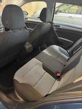 2016 Volkswagen e-Golf SE