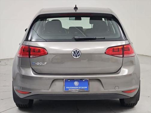 2016 Volkswagen e-Golf SE