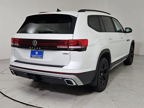 2026 Volkswagen Atlas Peak Edition