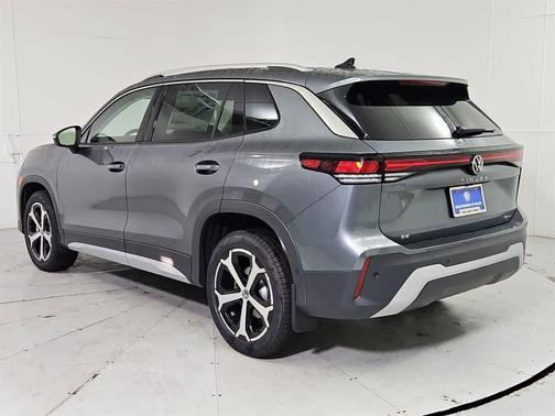 2025 Volkswagen Tiguan 2.0T SE 4MOTION