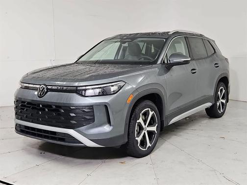 2025 Volkswagen Tiguan 2.0T SE 4MOTION