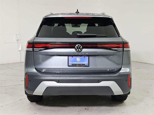 2025 Volkswagen Tiguan 2.0T SE 4MOTION