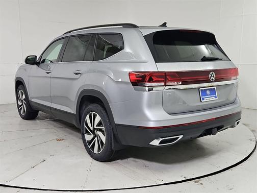 2026 Volkswagen Atlas 2.0T SE w/Technology 4MOTION