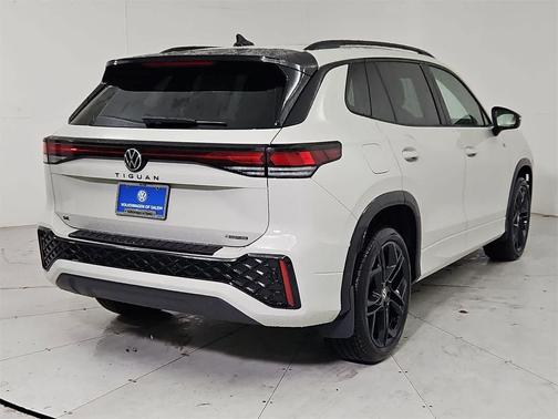 2026 Volkswagen Tiguan 2.0T SE R-Line Black 4MOTION